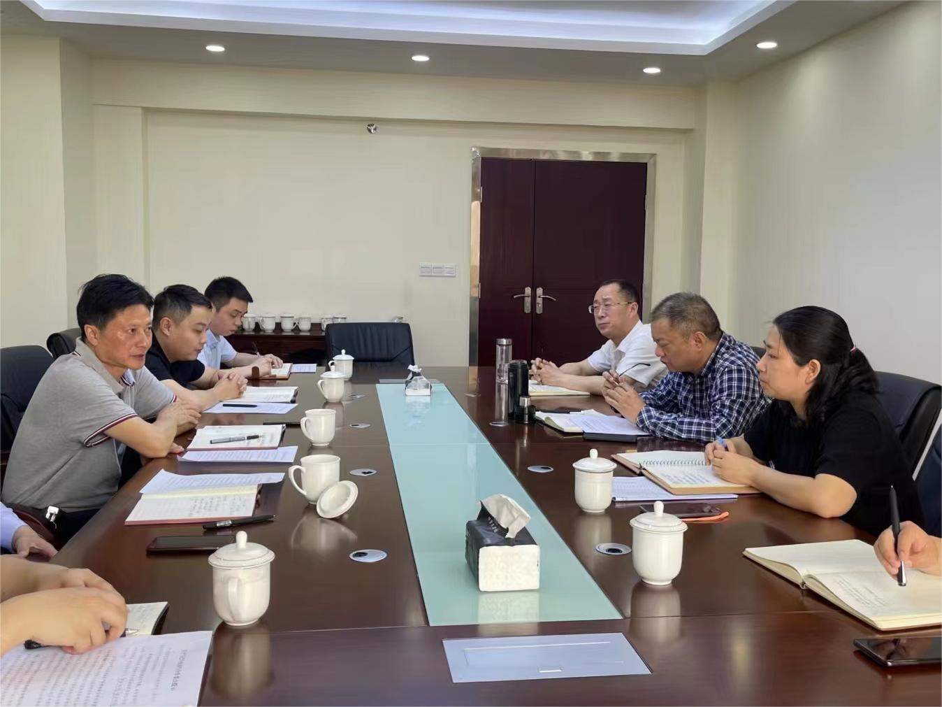 集團黨委書記、董事長許大政一行赴巴中農商行開展業(yè)務合作洽談會